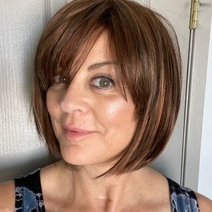 Gorgeous BRAND NEW Synthetic Rene of Paris “Tori” Wig in the color GINGER